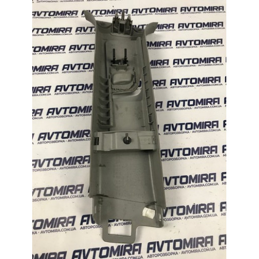 Накладка центральной стойки правая Opel Zafira B 2005-2011 13129317